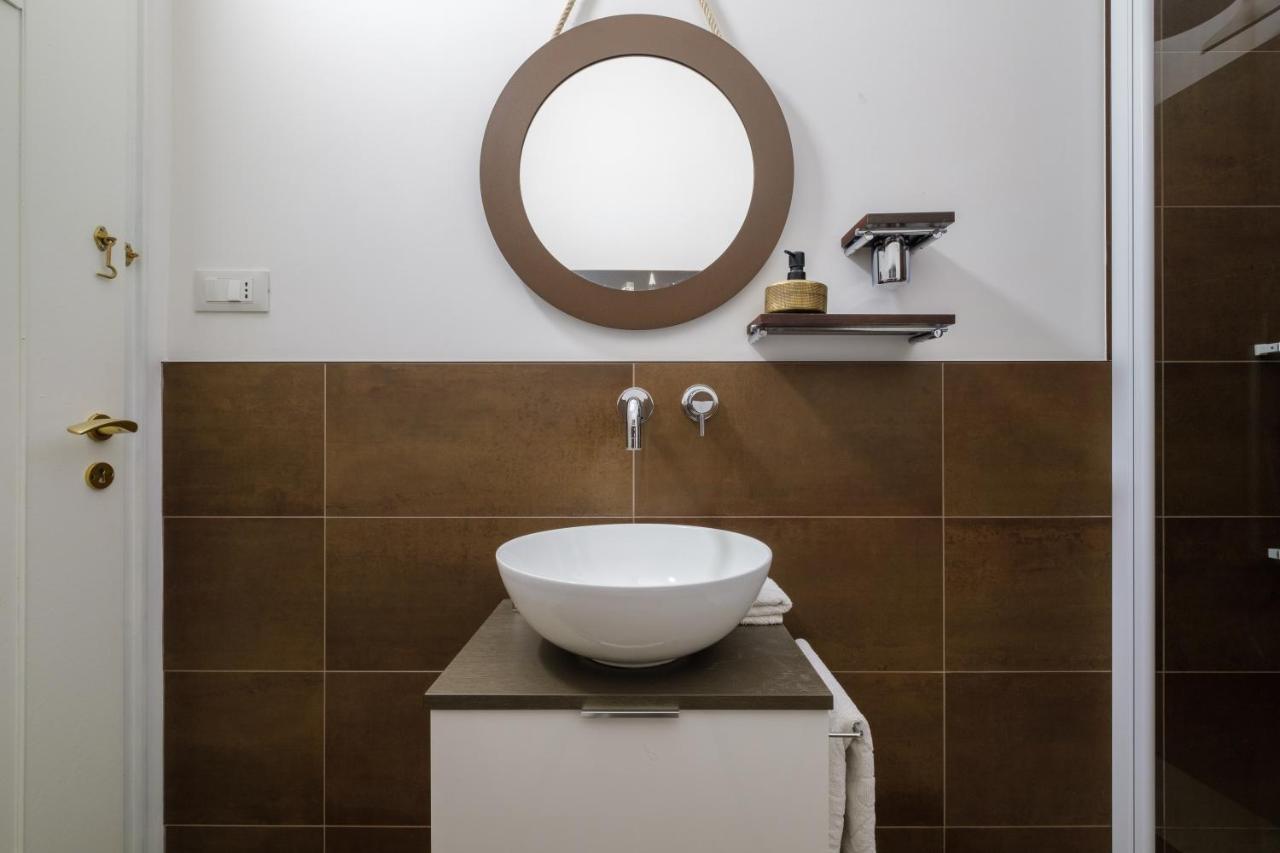 Fabula Rooms 3 Suites With Private Bathroom ボローニャ エクステリア 写真