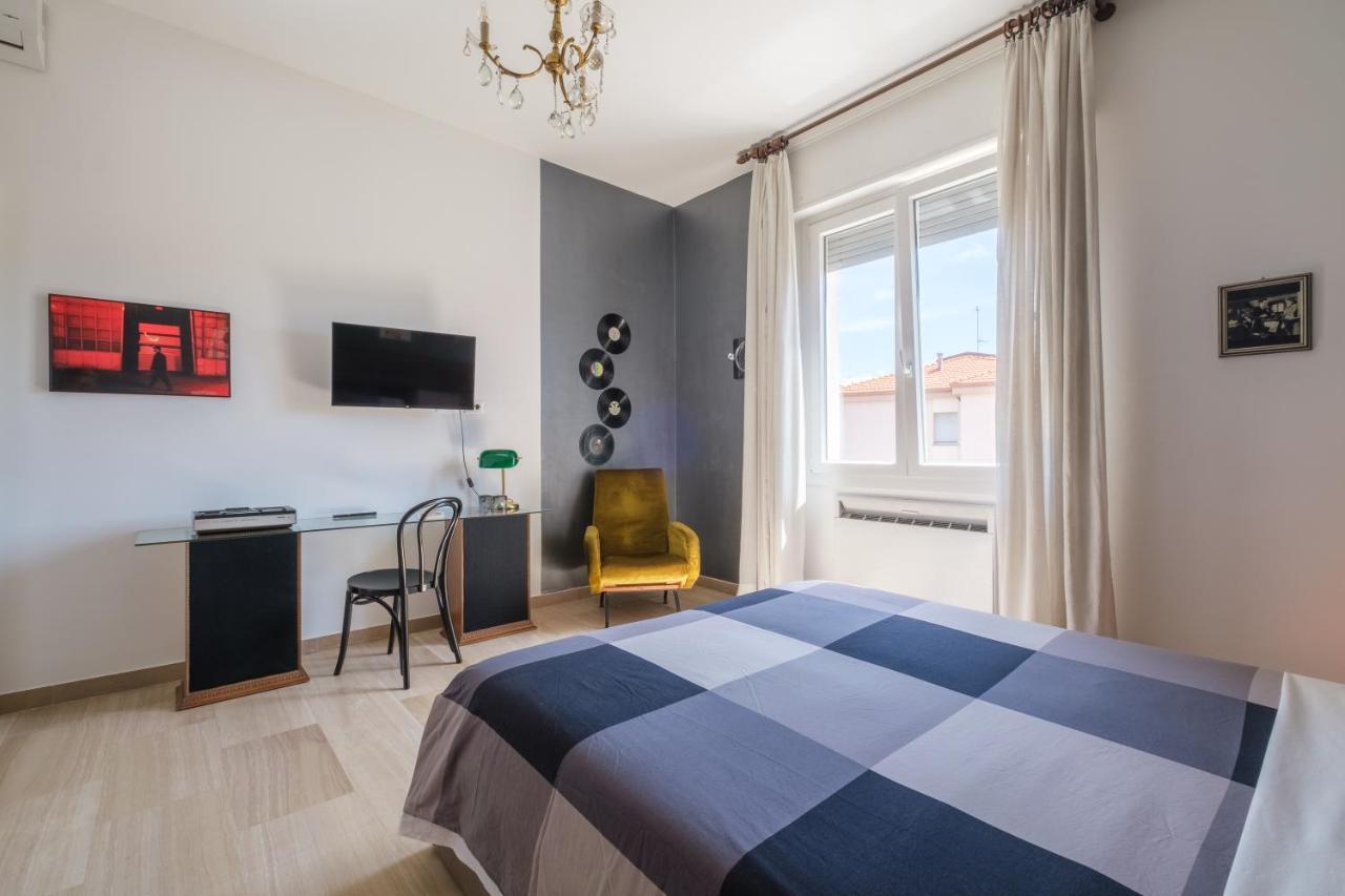 Fabula Rooms 3 Suites With Private Bathroom ボローニャ エクステリア 写真