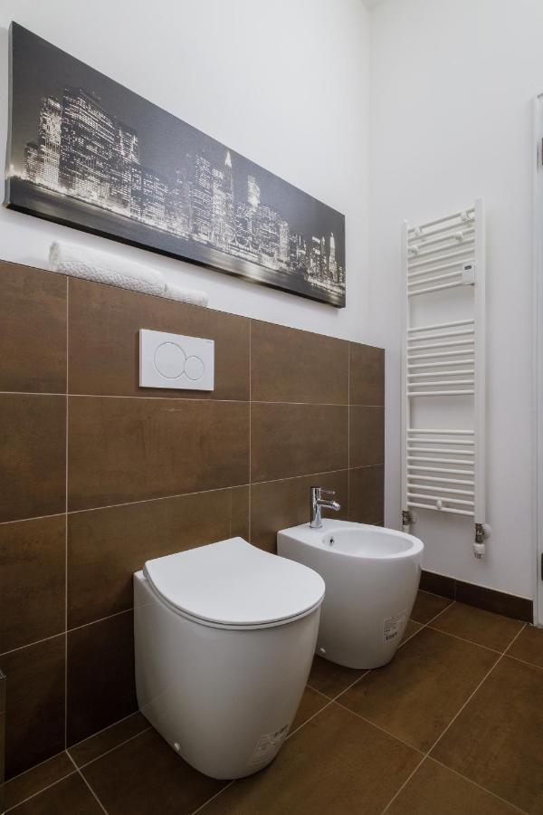 Fabula Rooms 3 Suites With Private Bathroom ボローニャ エクステリア 写真
